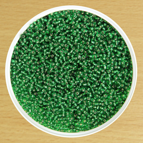 Medium Glass Bead Green