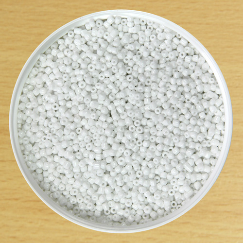Medium Glass Bead White
