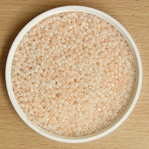 Tiny Glass Bead Peach